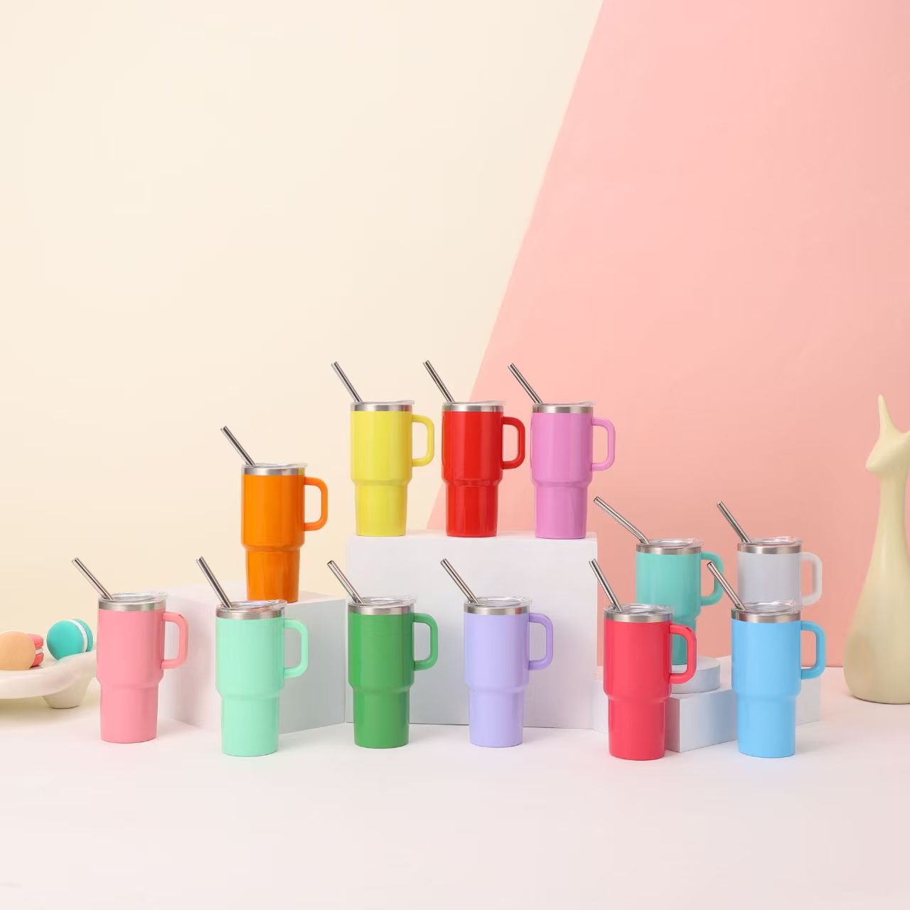 Colorful insulated handle tumblers in 12 vibrant powder-coated colors — OEM wholesale from Hongming factory
